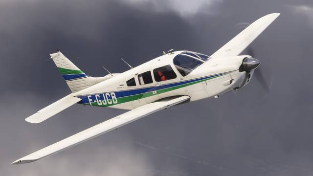 PA-28R Arrow III (MSFS)